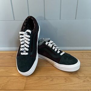 Vans - Dark Green and Brown Suede - NWOB - 6.5 W / 5 M